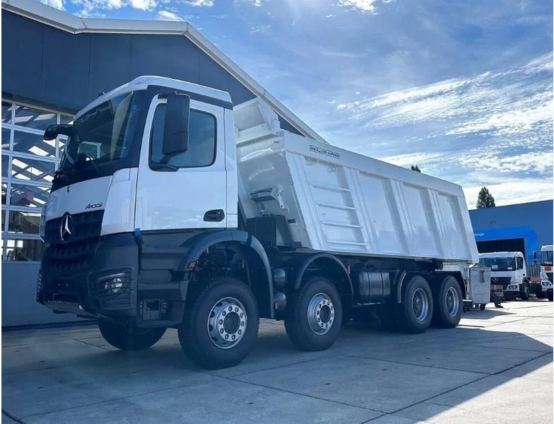 Mercedes-Benz Arocs 4140 K 8x4 Meiller Tipper (15 units) - Billenőplatós teherautó: 1 kép. Mercedes-Benz Arocs 4140 K 8x4 Meiller Tipper (15 units) - Billenőplatós teherautó: 1 kép.