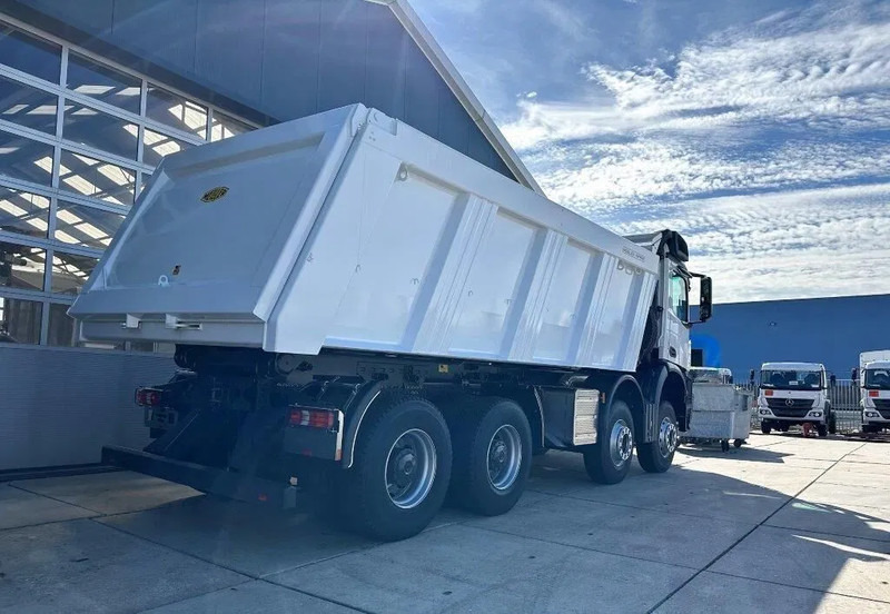 Új Billenőplatós teherautó Mercedes-Benz Arocs 4140 K 8x4 Meiller Tipper (1unit): 18 kép.