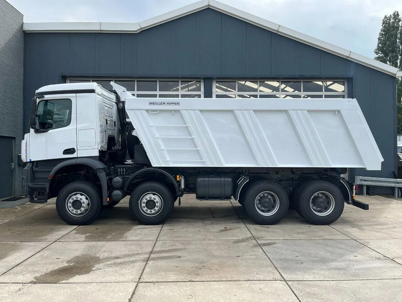 Mercedes-Benz Arocs 4140 K 8x4 Meiller tipper (15 units) - Billenőplatós teherautó: 2 kép. Mercedes-Benz Arocs 4140 K 8x4 Meiller tipper (15 units) - Billenőplatós teherautó: 2 kép.