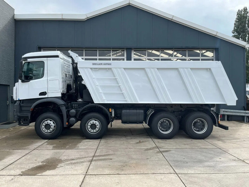 Mercedes-Benz Arocs 4140 K 8x4 Meiller tipper - Billenőplatós teherautó: 2 kép. Mercedes-Benz Arocs 4140 K 8x4 Meiller tipper - Billenőplatós teherautó: 2 kép.