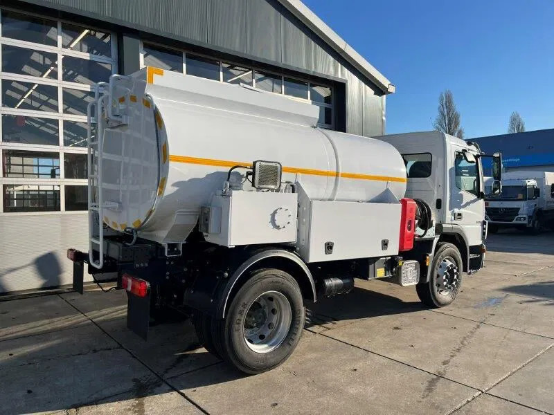 Mercedes-Benz Atego 1418 4x2 Fuel Tank Truck - Tartályos teherautó: 5 kép. Mercedes-Benz Atego 1418 4x2 Fuel Tank Truck - Tartályos teherautó: 5 kép.