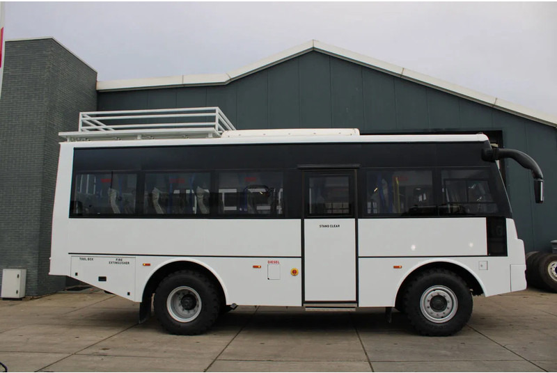 Mercedes-Benz Atego 1725 4x4 Passenger Bus - Távolsági busz: 4 kép. Mercedes-Benz Atego 1725 4x4 Passenger Bus - Távolsági busz: 4 kép.