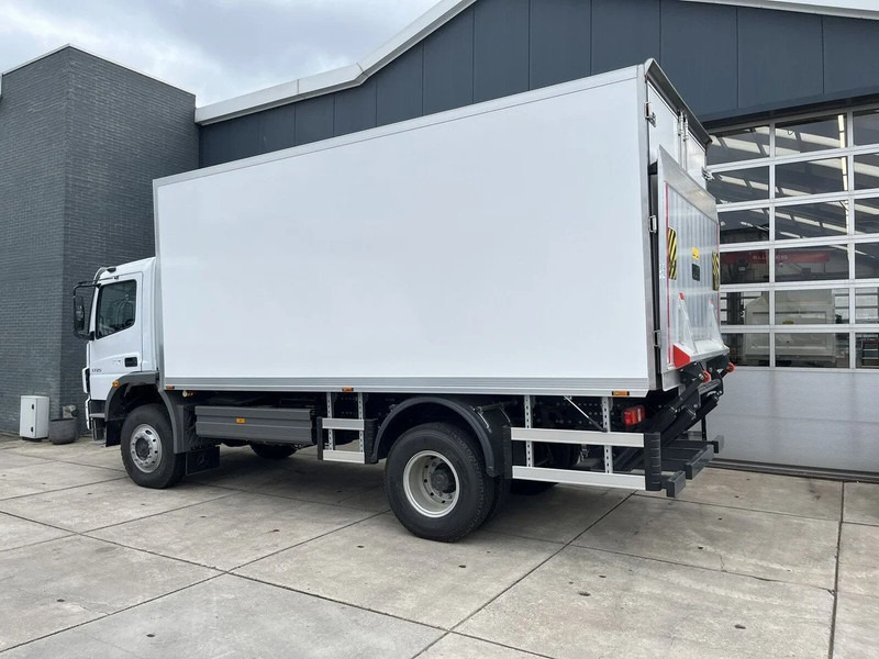 Mercedes-Benz Atego 1725 4x4 Refrigerator Truck (6 units) - Hűtős teherautó: 3 kép. Mercedes-Benz Atego 1725 4x4 Refrigerator Truck (6 units) - Hűtős teherautó: 3 kép.
