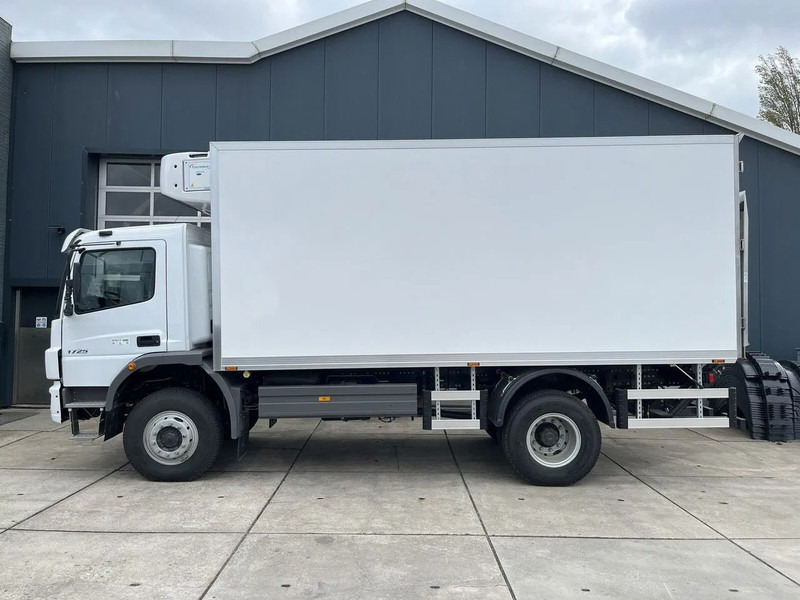 Mercedes-Benz Atego 1725 4x4 Refrigerator Truck - Hűtős teherautó: 2 kép. Mercedes-Benz Atego 1725 4x4 Refrigerator Truck - Hűtős teherautó: 2 kép.