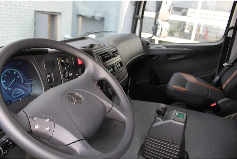 Új Billenőplatós teherautó Mercedes-Benz Axor 3344 K 6x4 Tipper Truck: 13 kép. Új Billenőplatós teherautó Mercedes-Benz Axor 3344 K 6x4 Tipper Truck: 13 kép.