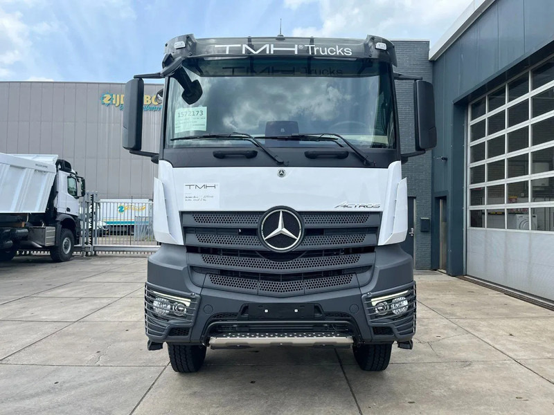 Új Nyergesvontató Mercedes-Benz Actros 3348 S 6x4 Tractor Head: 10 kép.