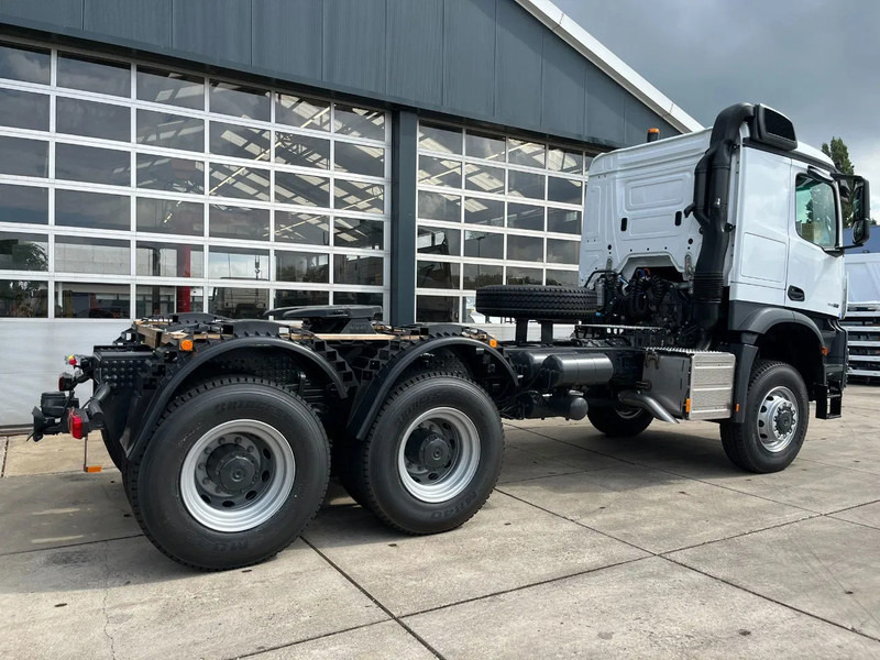 Mercedes-Benz Arocs 4058 AS 6x6 Tractor Head 180T Push Pull euro3 (Pre order) - Nyergesvontató: 5 kép. Mercedes-Benz Arocs 4058 AS 6x6 Tractor Head 180T Push Pull euro3 (Pre order) - Nyergesvontató: 5 kép.