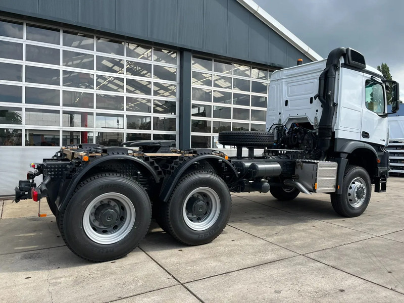 Mercedes-Benz Arocs 4058 AS 6x6 Tractor Head 180T Push Pull euro3 (Pre order) - Nyergesvontató: 5 kép. Mercedes-Benz Arocs 4058 AS 6x6 Tractor Head 180T Push Pull euro3 (Pre order) - Nyergesvontató: 5 kép.