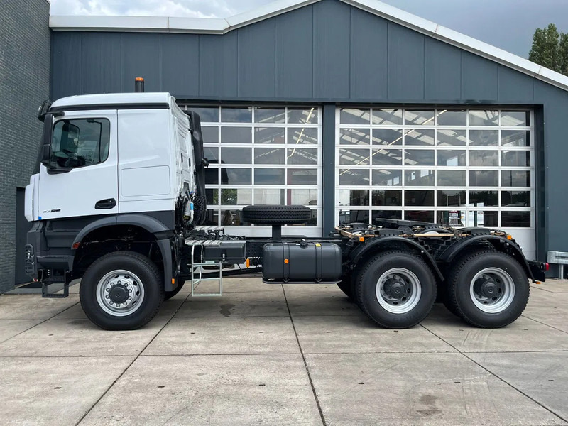 Mercedes-Benz Arocs 4058 AS 6x6 Tractor Head 180T Push Pull euro3 (Pre order) - Nyergesvontató: 2 kép. Mercedes-Benz Arocs 4058 AS 6x6 Tractor Head 180T Push Pull euro3 (Pre order) - Nyergesvontató: 2 kép.