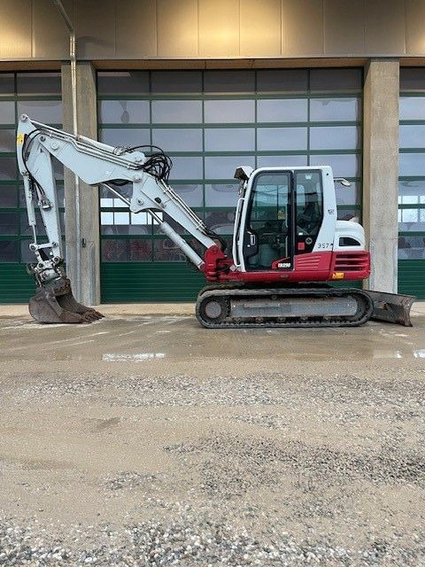 Takeuchi TB 290 - Minikotró: 1 kép. Takeuchi TB 290 - Minikotró: 1 kép.