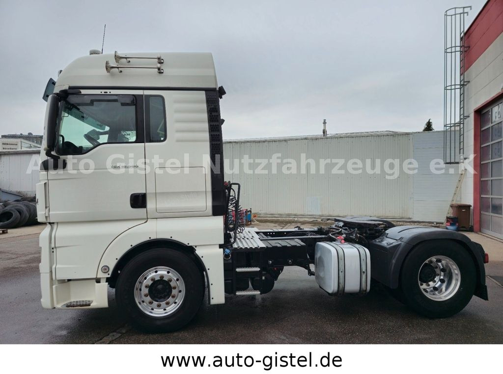 MAN TGX 18.500 4x2 LL *XLX - Nyergesvontató: 3 kép. MAN TGX 18.500 4x2 LL *XLX - Nyergesvontató: 3 kép.