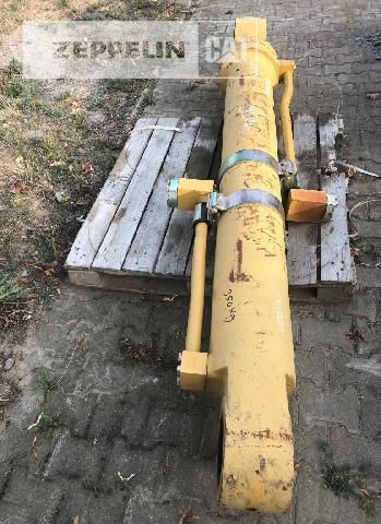 Cat Löffelzylinder 385C - Alkatrész - Lánctalpas kotró: 3 kép. Cat Löffelzylinder 385C - Alkatrész - Lánctalpas kotró: 3 kép.