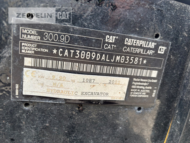 Cat 300.9D - Minikotró: 5 kép. Cat 300.9D - Minikotró: 5 kép.
