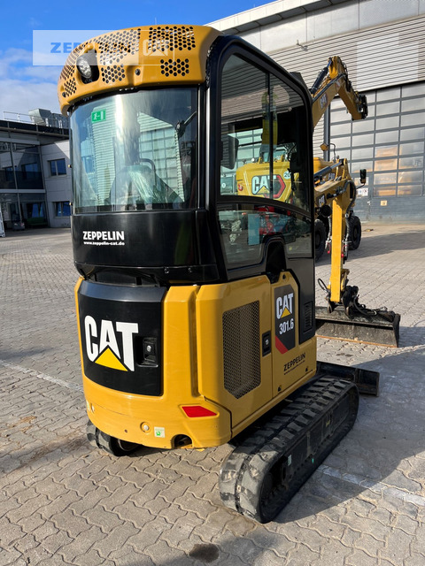 Cat 301.6-05A - Minikotró: 3 kép. Cat 301.6-05A - Minikotró: 3 kép.
