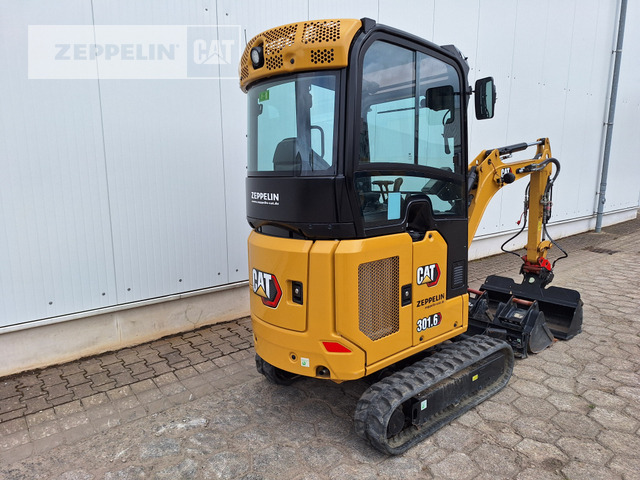 Cat 301.6-05A - Minikotró: 4 kép. Cat 301.6-05A - Minikotró: 4 kép.