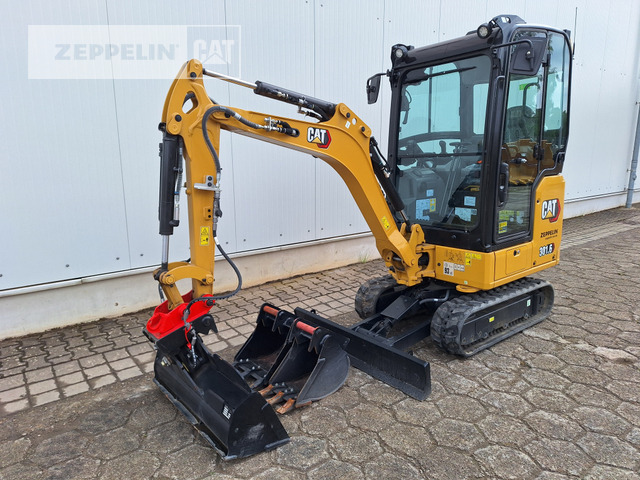 Cat 301.6-05A - Minikotró: 1 kép. Cat 301.6-05A - Minikotró: 1 kép.
