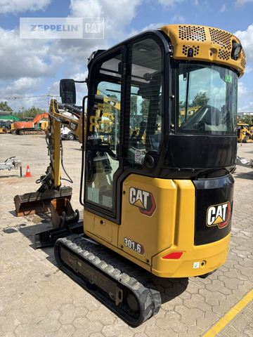 Cat 301.6-05A - Minikotró: 3 kép. Cat 301.6-05A - Minikotró: 3 kép.