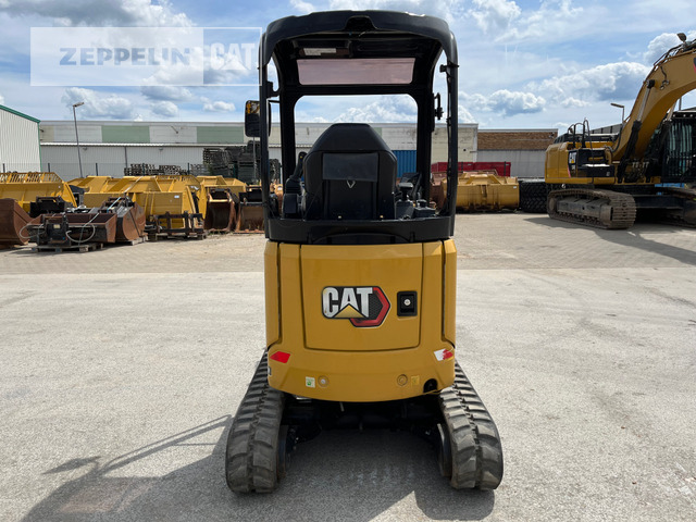 Cat 301.7-05A - Minikotró: 4 kép. Cat 301.7-05A - Minikotró: 4 kép.