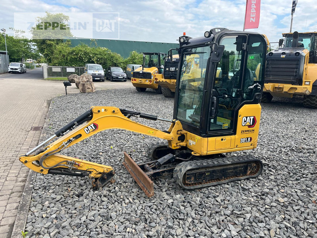 Cat 301.8-05A - Minikotró: 1 kép. Cat 301.8-05A - Minikotró: 1 kép.