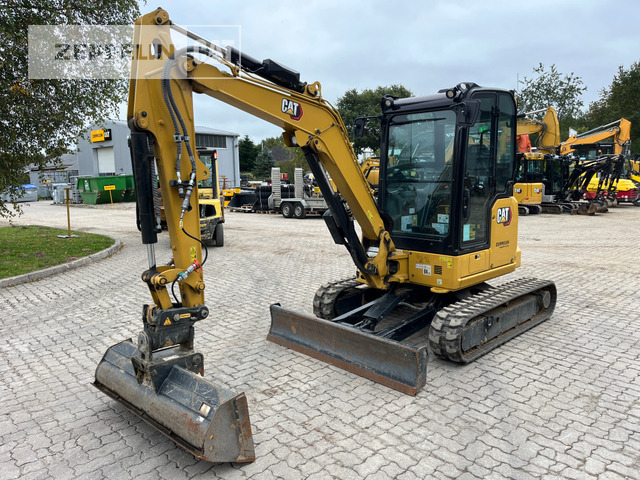Cat 303.5CR-07 - Minikotró: 1 kép. Cat 303.5CR-07 - Minikotró: 1 kép.