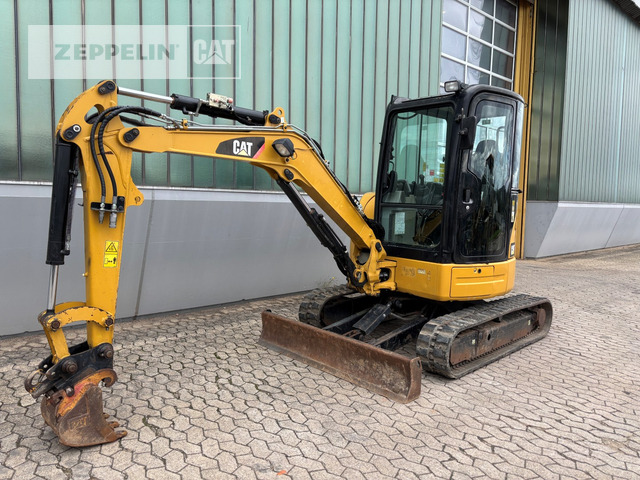 Cat 303.5ECR - Minikotró: 1 kép. Cat 303.5ECR - Minikotró: 1 kép.