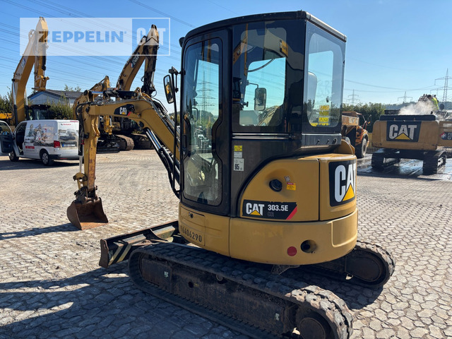Cat 303.5ECR - Minikotró: 3 kép. Cat 303.5ECR - Minikotró: 3 kép.