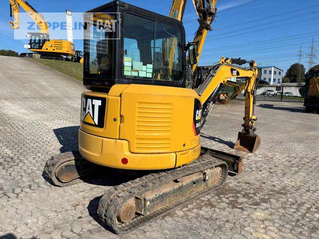 Cat 303.5ECR - Minikotró: 4 kép. Cat 303.5ECR - Minikotró: 4 kép.