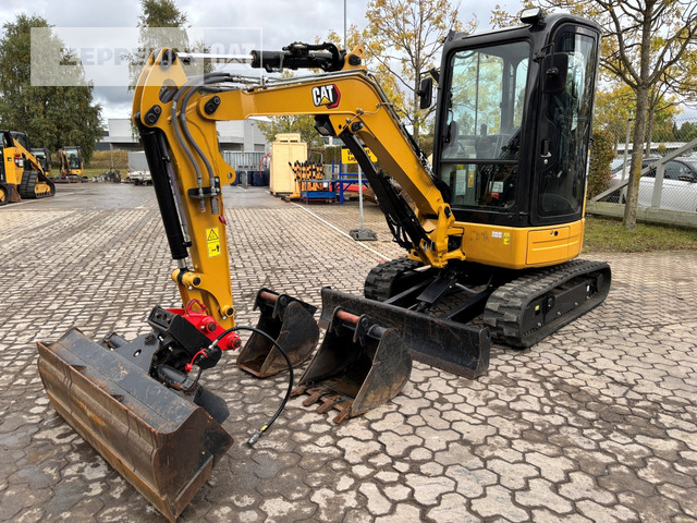 Cat 303ECR - Minikotró: 3 kép. Cat 303ECR - Minikotró: 3 kép.