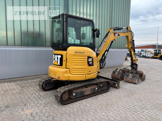Cat 303ECR - Minikotró: 4 kép. Cat 303ECR - Minikotró: 4 kép.