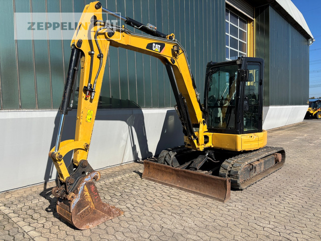 Cat 305ECR - Minikotró: 1 kép. Cat 305ECR - Minikotró: 1 kép.