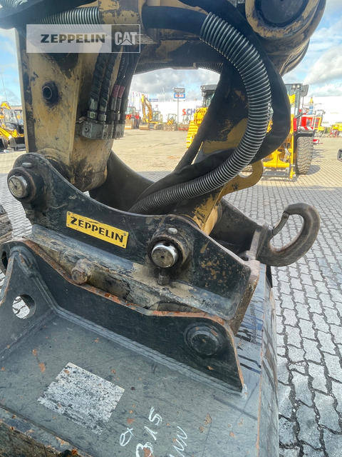 Cat 315FL - Lánctalpas kotró: 5 kép. Cat 315FL - Lánctalpas kotró: 5 kép.