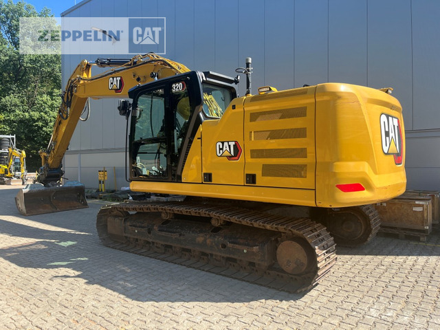 Cat 320-07A - Lánctalpas kotró: 2 kép. Cat 320-07A - Lánctalpas kotró: 2 kép.