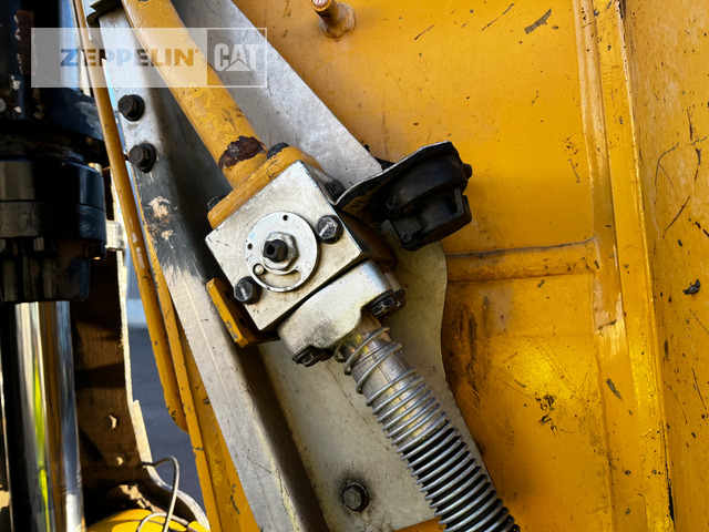 Lánctalpas kotró Cat 340-07A: 10 kép.