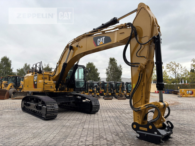 Cat 352FL - Lánctalpas kotró: 2 kép. Cat 352FL - Lánctalpas kotró: 2 kép.