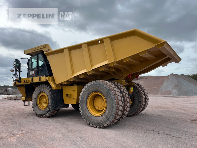 Cat 775G - Bánya teherautó: 3 kép. Cat 775G - Bánya teherautó: 3 kép.
