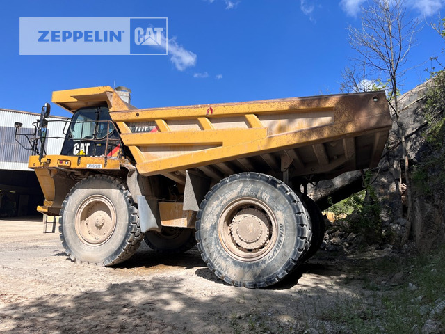 Cat 777F - Bánya teherautó: 4 kép. Cat 777F - Bánya teherautó: 4 kép.