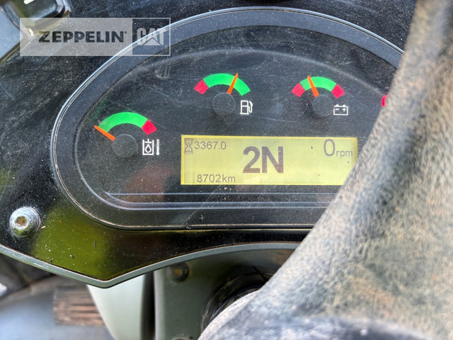 Cat 908M - Gumikerekes homlokrakodó: 3 kép. Cat 908M - Gumikerekes homlokrakodó: 3 kép.