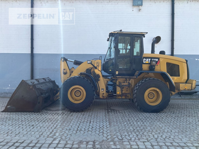 Cat 930M - Gumikerekes homlokrakodó: 1 kép. Cat 930M - Gumikerekes homlokrakodó: 1 kép.
