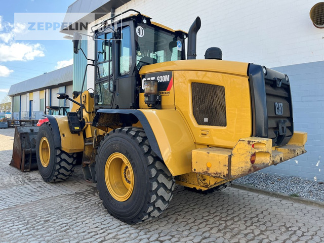 Cat 930M - Gumikerekes homlokrakodó: 3 kép. Cat 930M - Gumikerekes homlokrakodó: 3 kép.