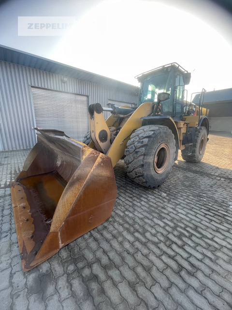 Cat 950M - Gumikerekes homlokrakodó: 3 kép. Cat 950M - Gumikerekes homlokrakodó: 3 kép.
