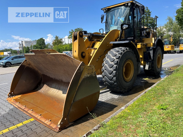 Cat 950M - Gumikerekes homlokrakodó: 3 kép. Cat 950M - Gumikerekes homlokrakodó: 3 kép.
