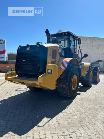 Cat 962M - Gumikerekes homlokrakodó: 5 kép. Cat 962M - Gumikerekes homlokrakodó: 5 kép.