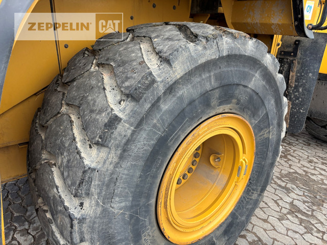 Cat 966KXE - Gumikerekes homlokrakodó: 5 kép. Cat 966KXE - Gumikerekes homlokrakodó: 5 kép.