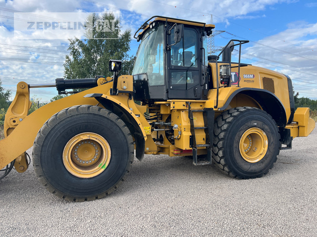 Cat 966M - Gumikerekes homlokrakodó: 3 kép. Cat 966M - Gumikerekes homlokrakodó: 3 kép.