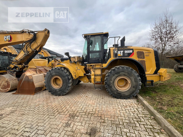 Cat 966MXE - Gumikerekes homlokrakodó: 5 kép. Cat 966MXE - Gumikerekes homlokrakodó: 5 kép.