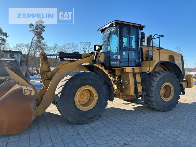 Cat 966MXE - Gumikerekes homlokrakodó: 1 kép. Cat 966MXE - Gumikerekes homlokrakodó: 1 kép.