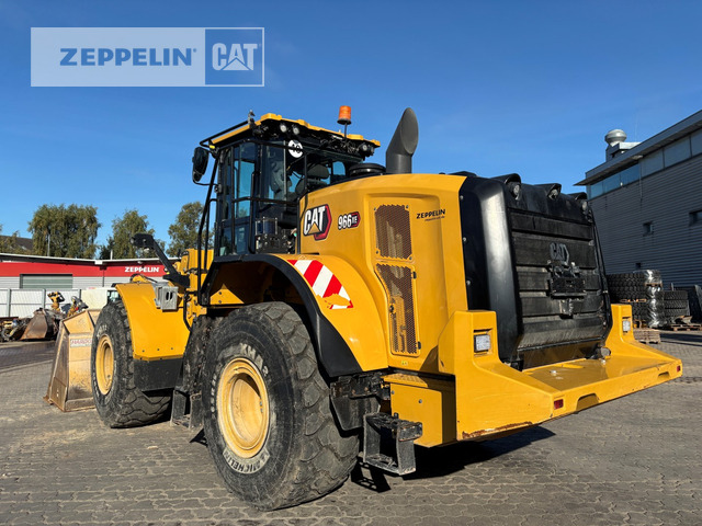 Cat 966XE - Gumikerekes homlokrakodó: 4 kép. Cat 966XE - Gumikerekes homlokrakodó: 4 kép.