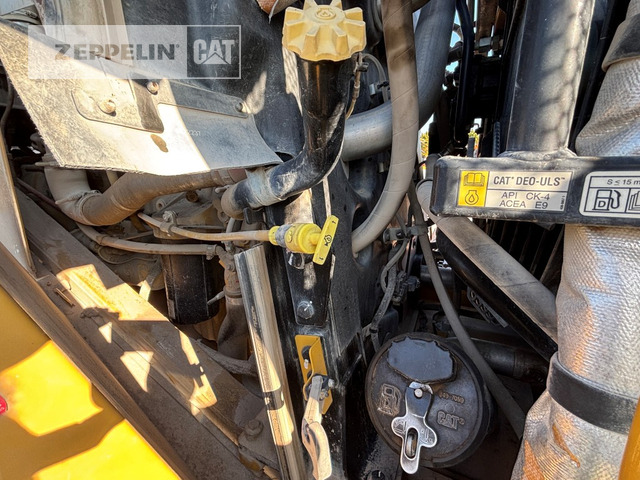 Gumikerekes homlokrakodó Cat 972MXE: 14 kép. Gumikerekes homlokrakodó Cat 972MXE: 14 kép.