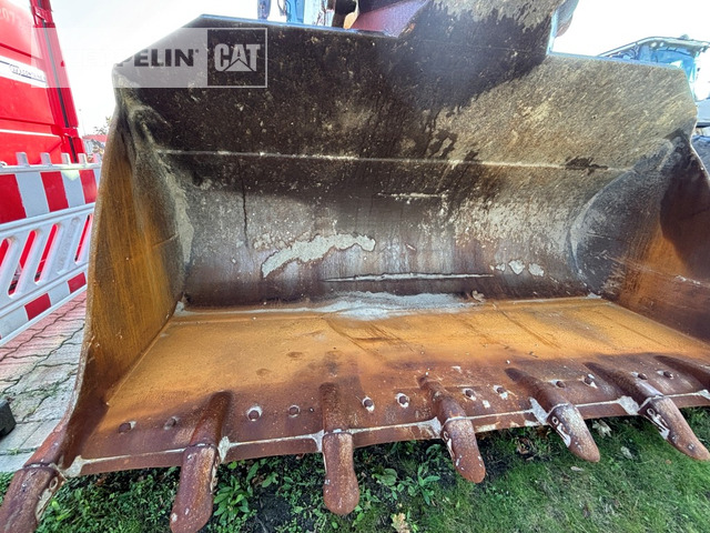 Gumikerekes homlokrakodó Cat 972MXE: 7 kép. Gumikerekes homlokrakodó Cat 972MXE: 7 kép.