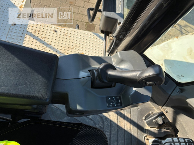 Gumikerekes homlokrakodó Cat 972MXE: 20 kép. Gumikerekes homlokrakodó Cat 972MXE: 20 kép.